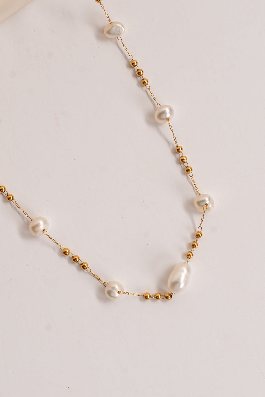 Miley Gold Pearl Chain Necklace